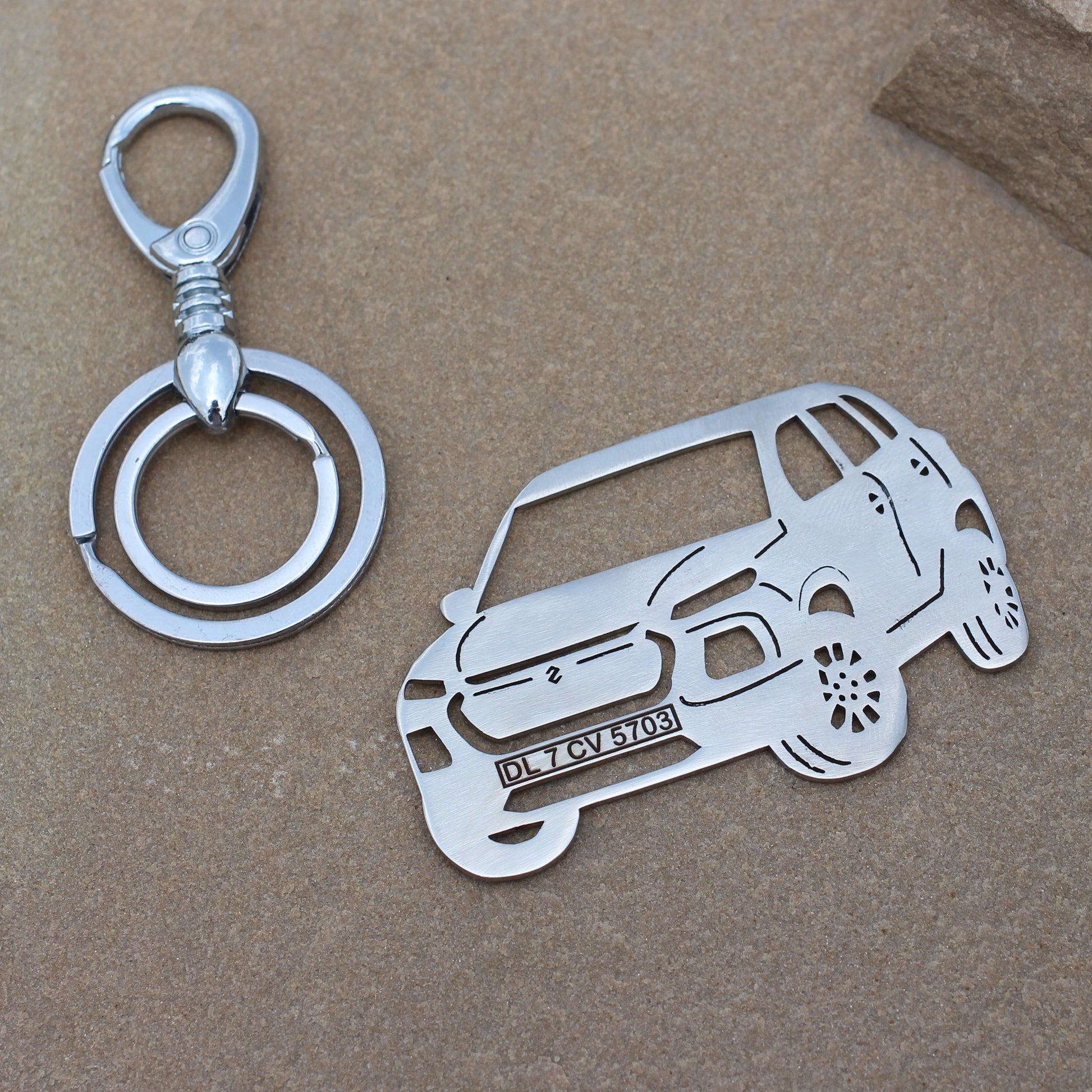 Customized car keychain side pose