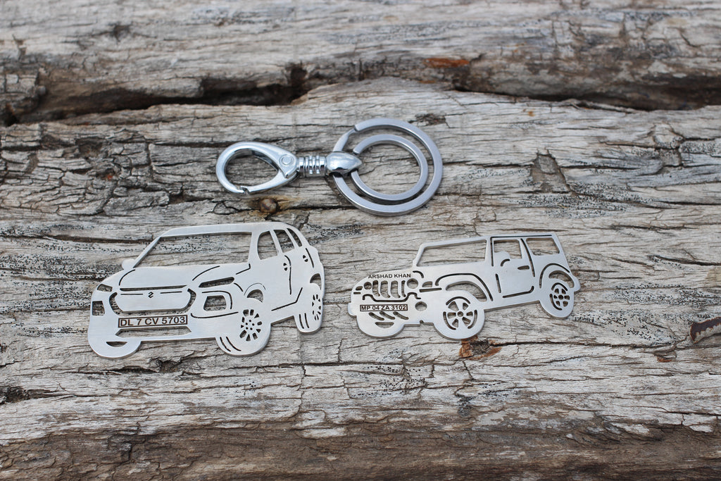 Customized car keychain side pose