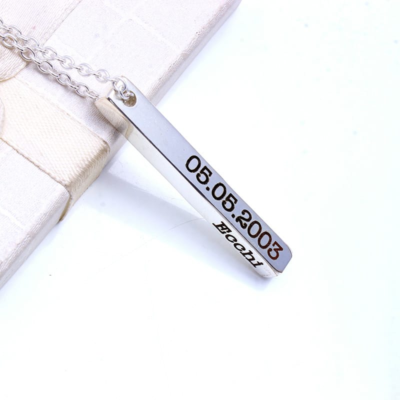 Customized bar necklace