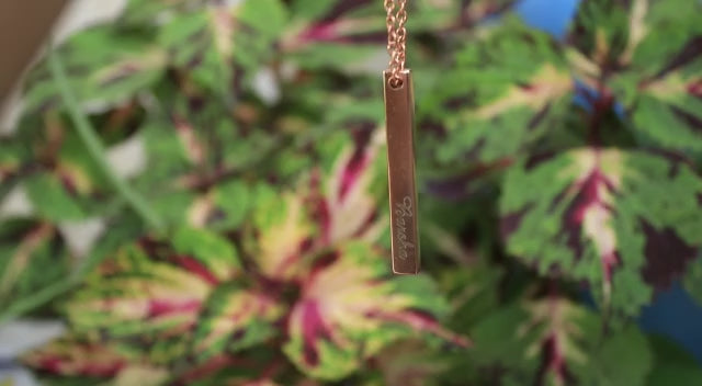 Customized bar necklace