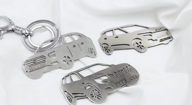 Customized car keychain side pose